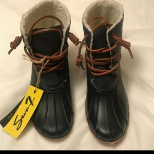 NEW Seven7 waterproof Compare to Sperry Duck Boots